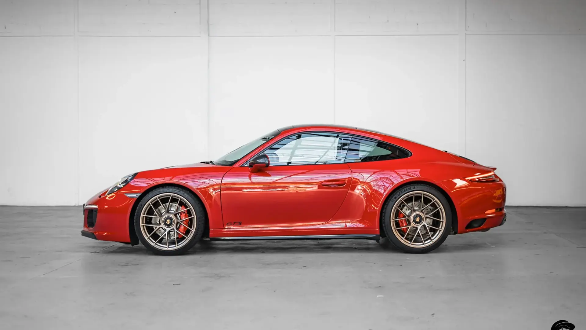 Porsche 911 — photo 6
