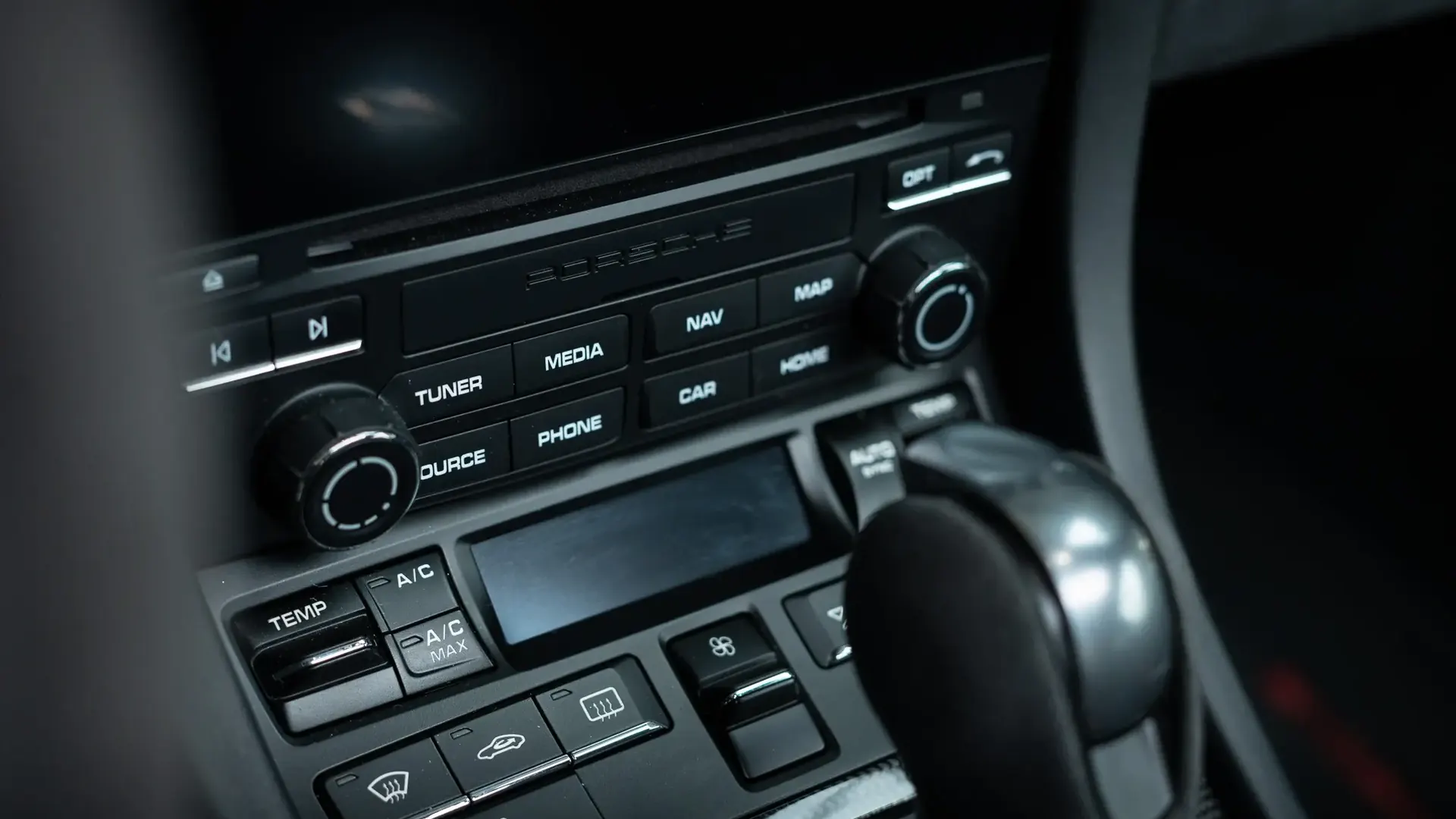 Porsche 911 — photo 16