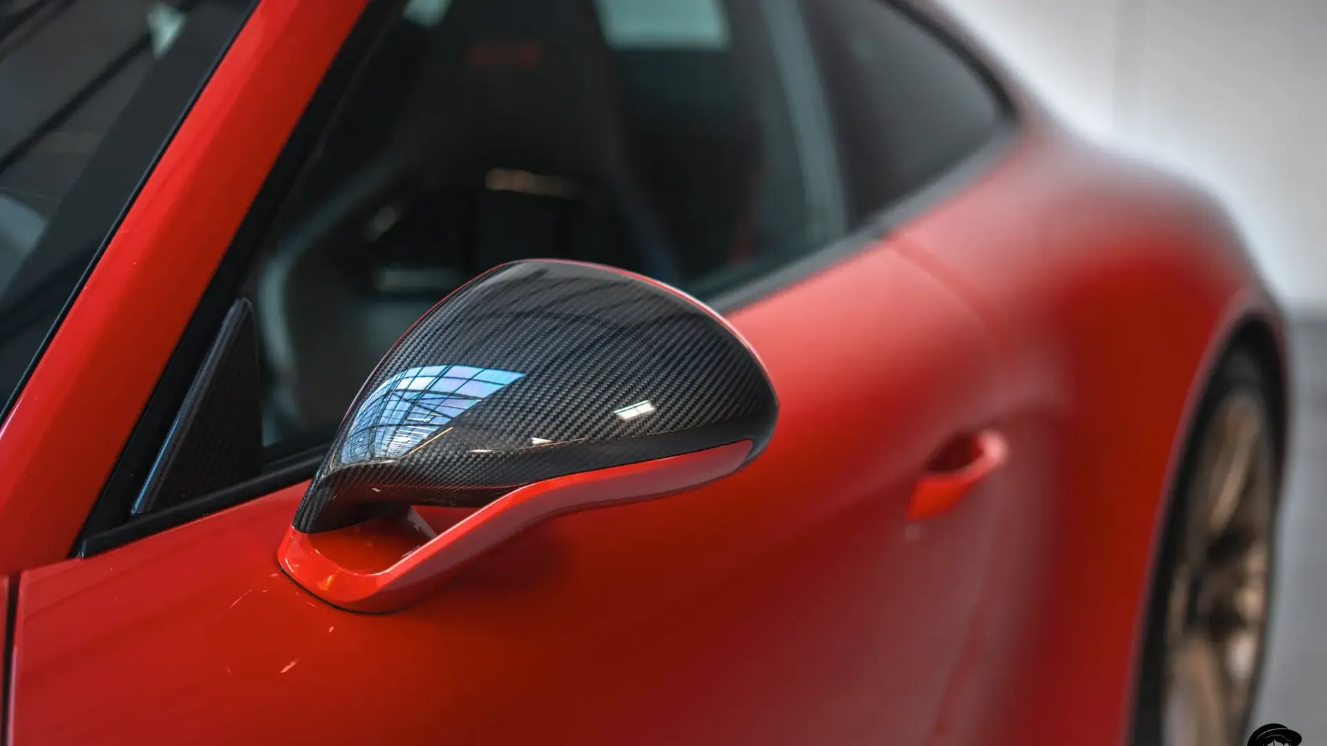 Porsche 911 — photo 29