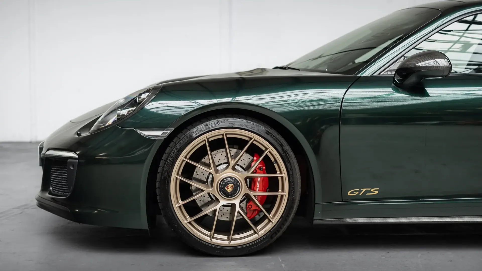 Porsche 911 — photo 8