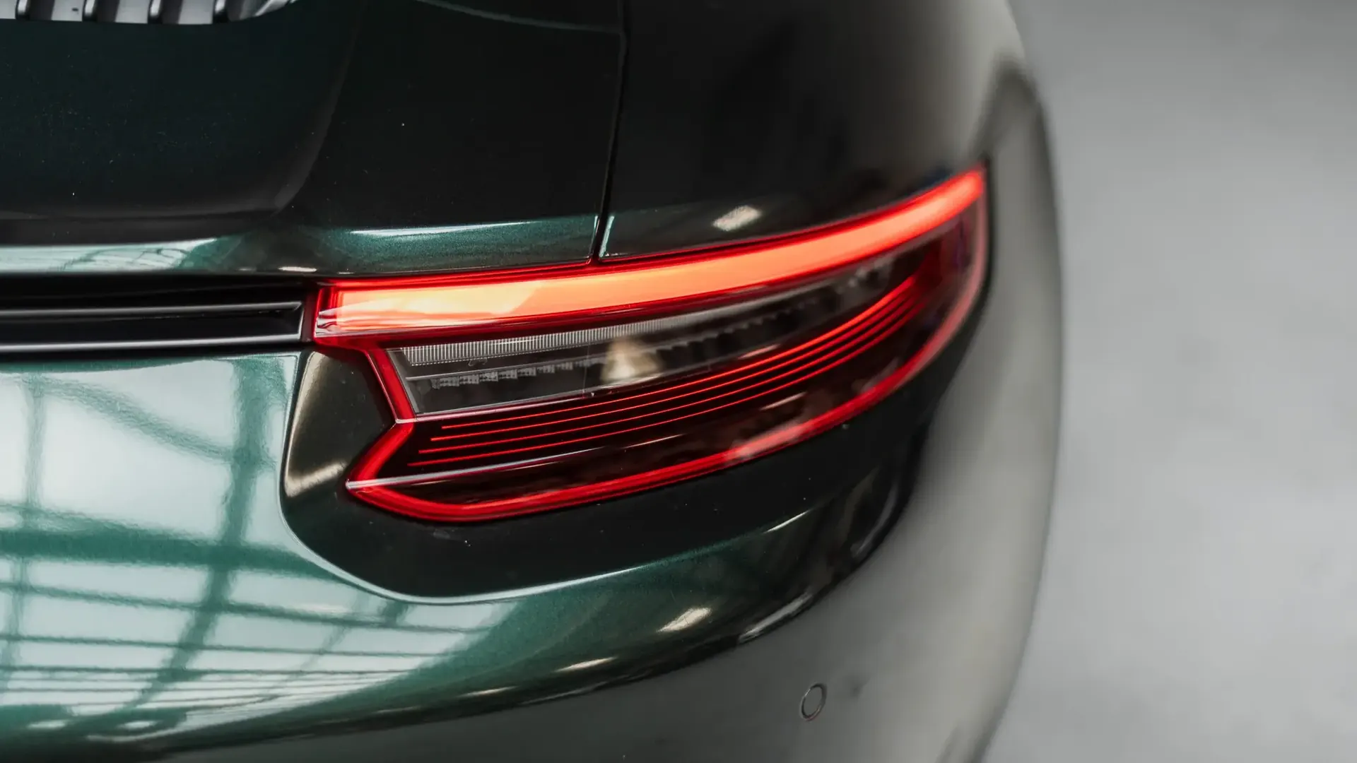 Porsche 911 — photo 45