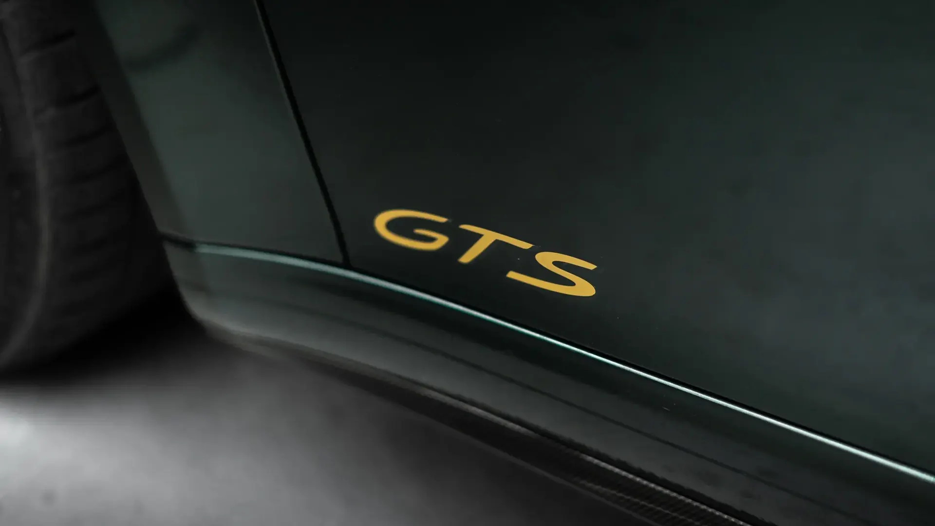 Porsche 911 — photo 40