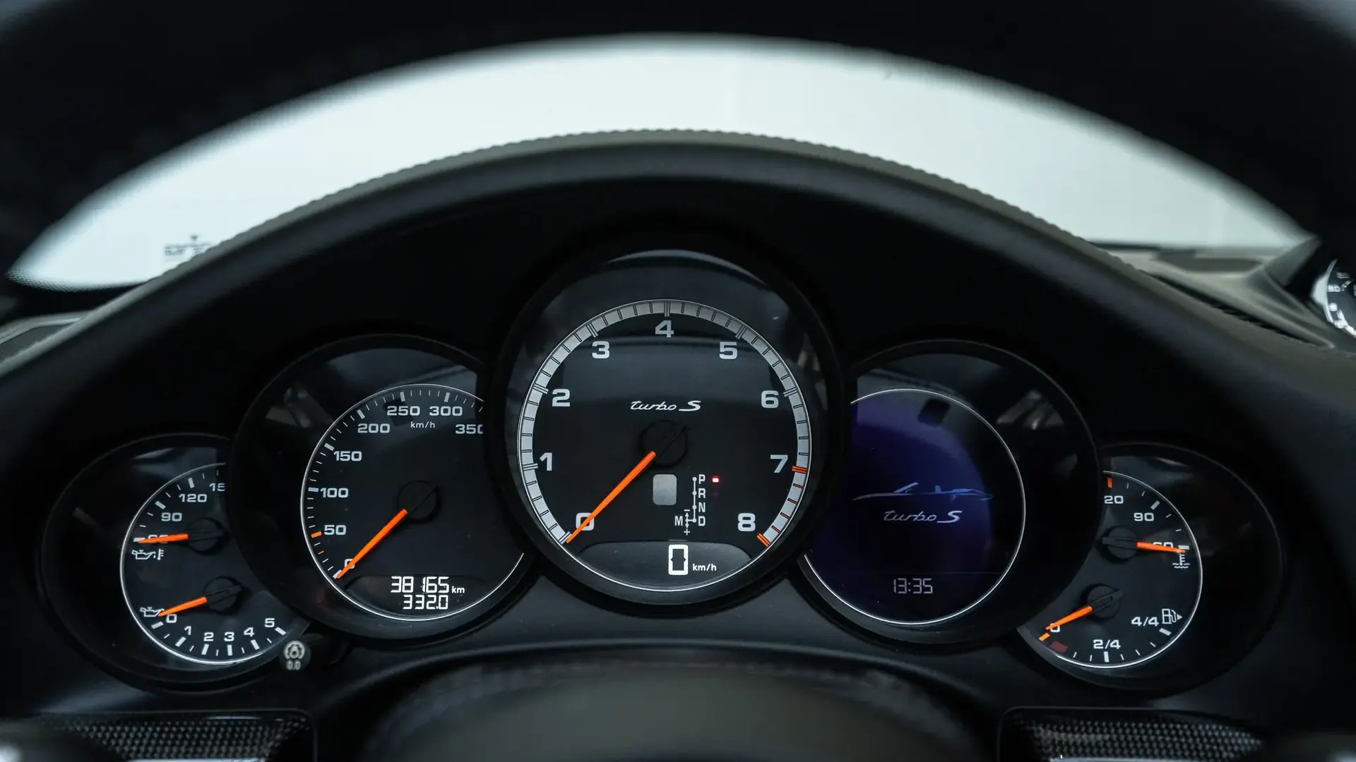 Porsche 911 — photo 14