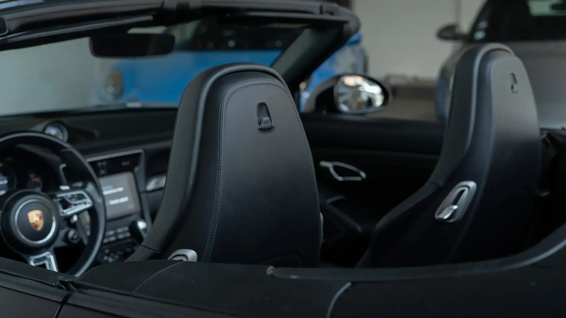 Porsche 911 — photo 26