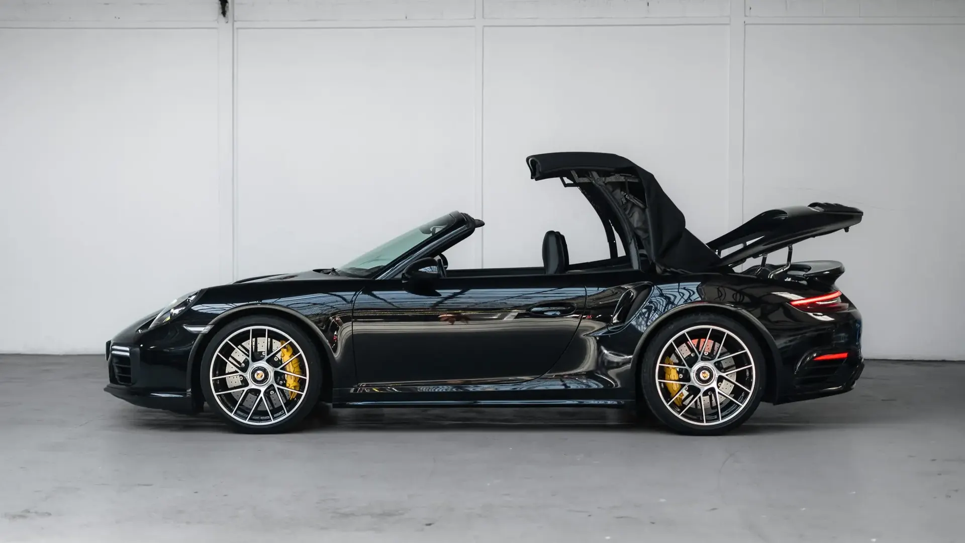 Porsche 911 — photo 6