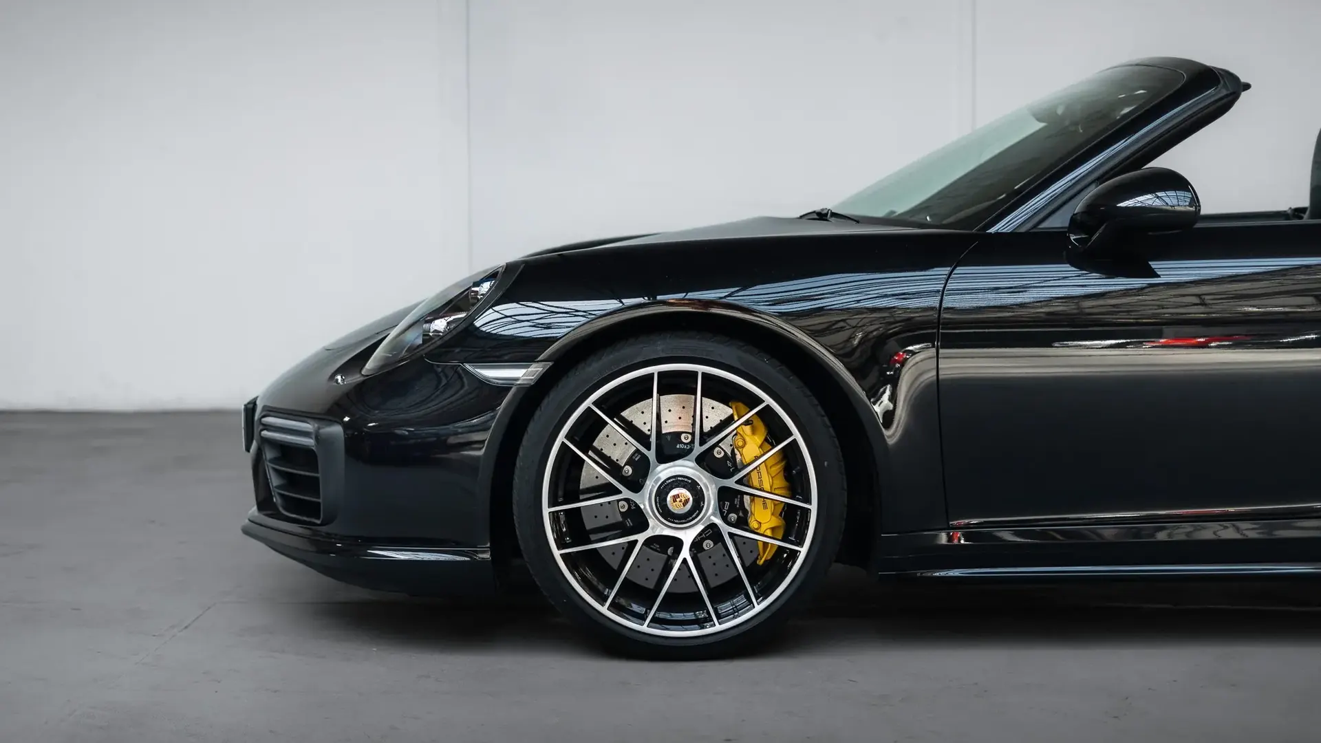 Porsche 911 — photo 8