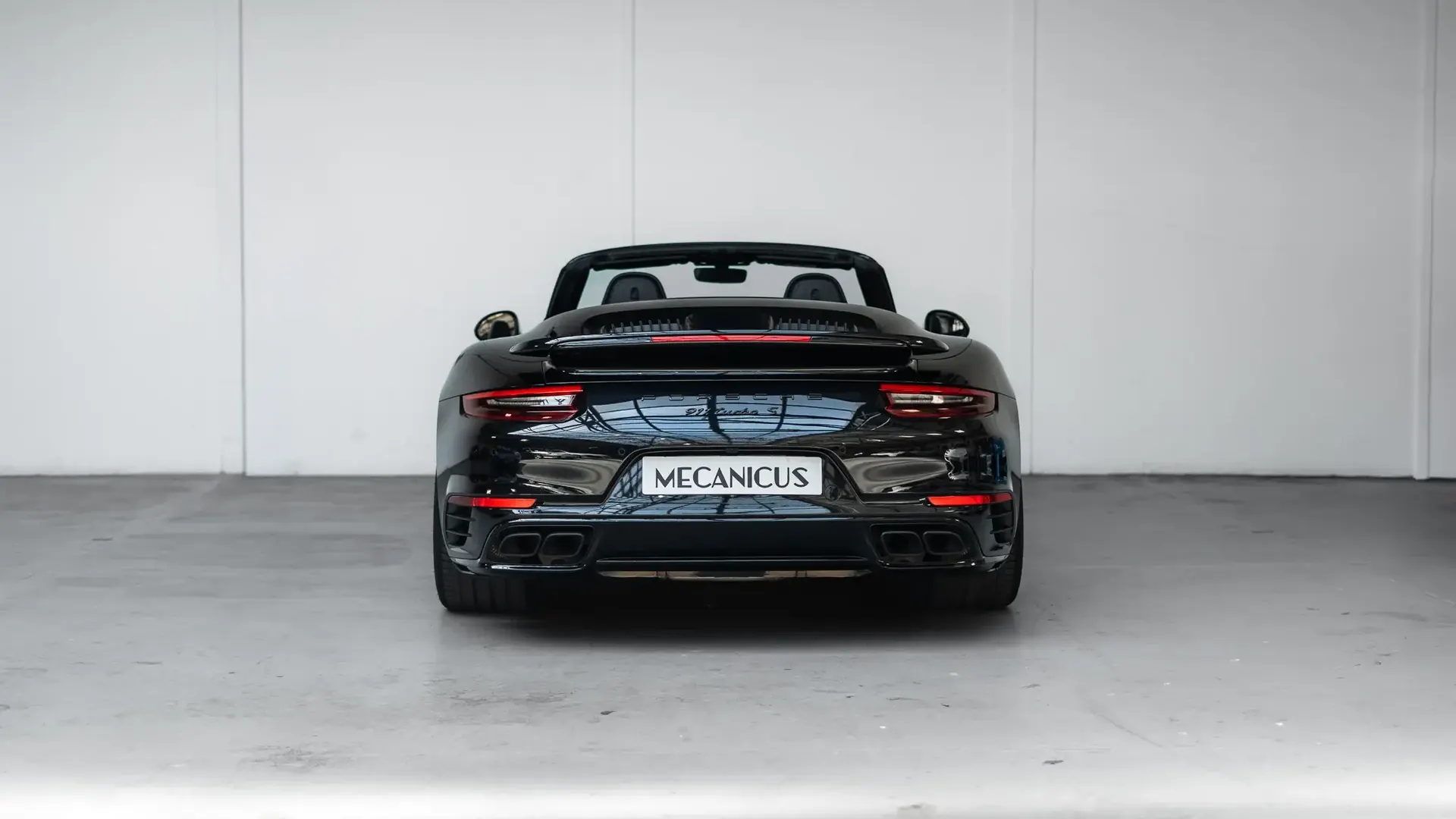 Porsche 911 — photo 4