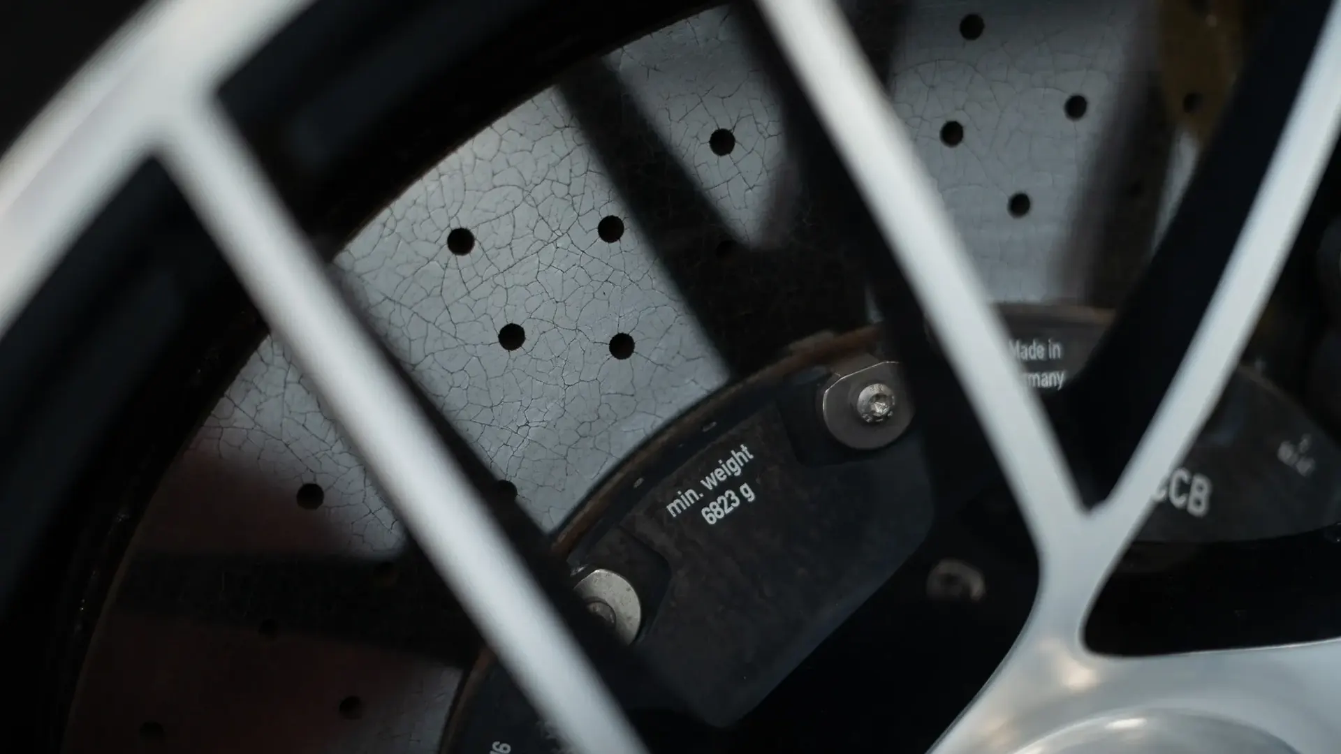 Porsche 911 — photo 39