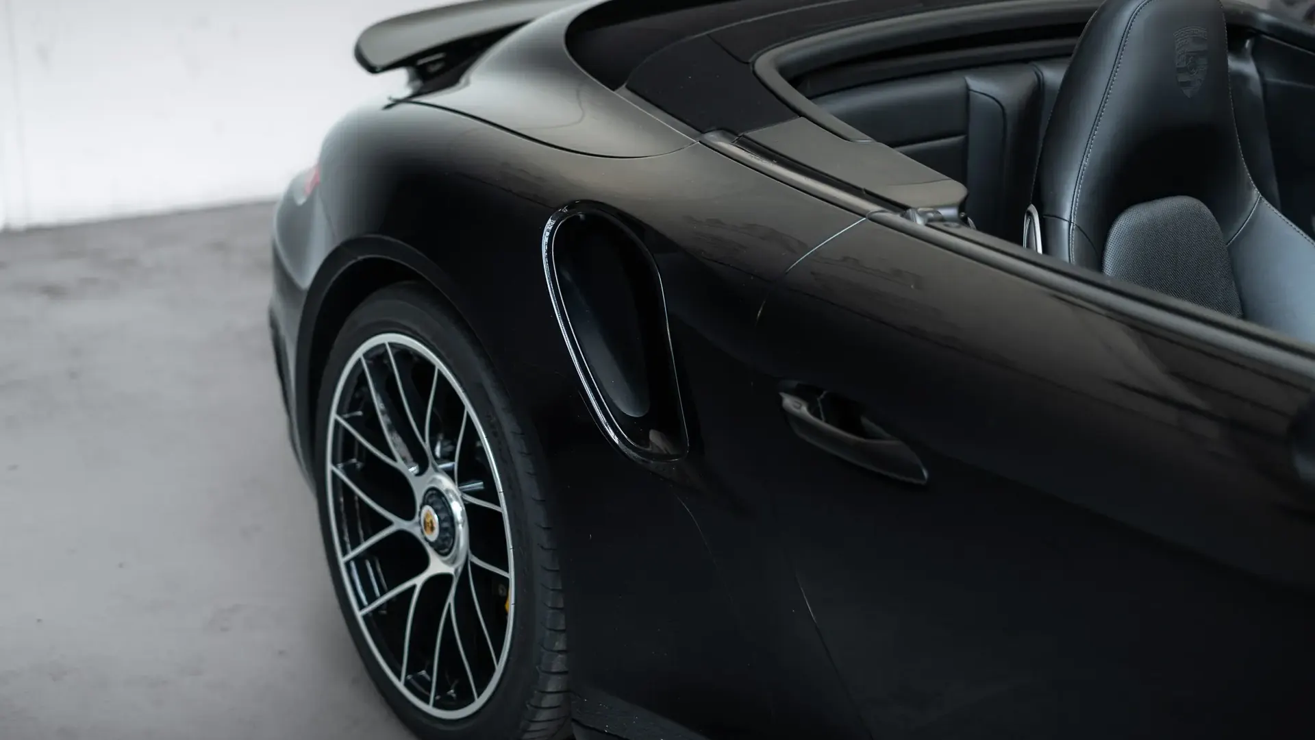 Porsche 911 — photo 44