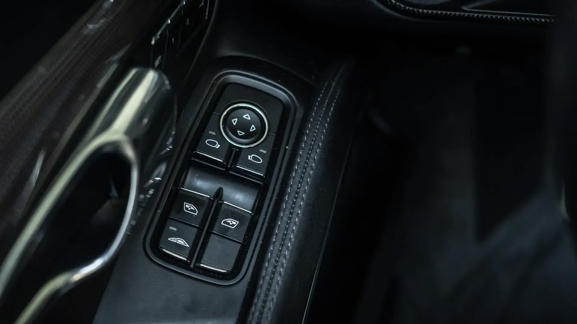 Porsche 911 — photo 18