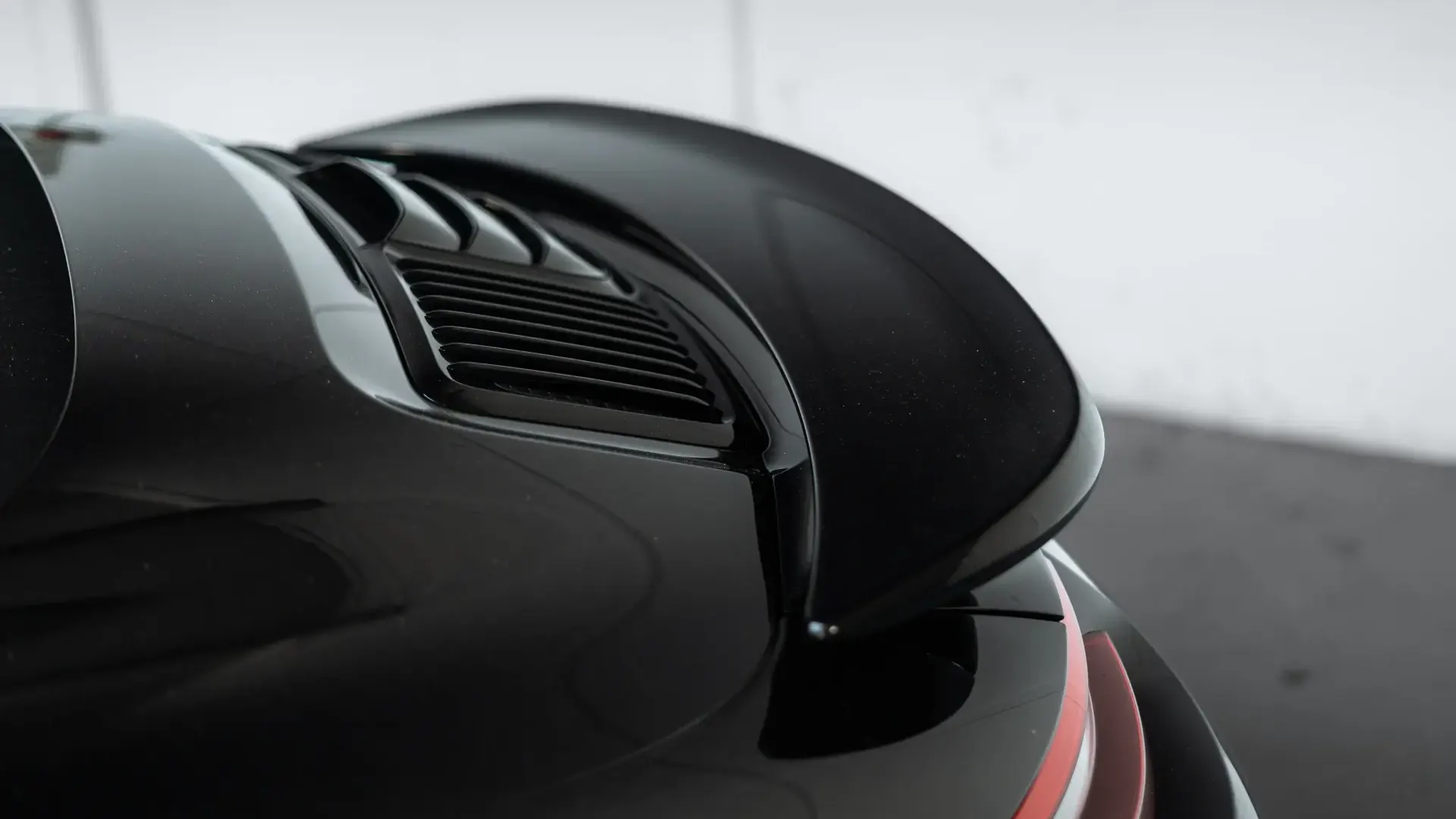Porsche 911 — photo 41