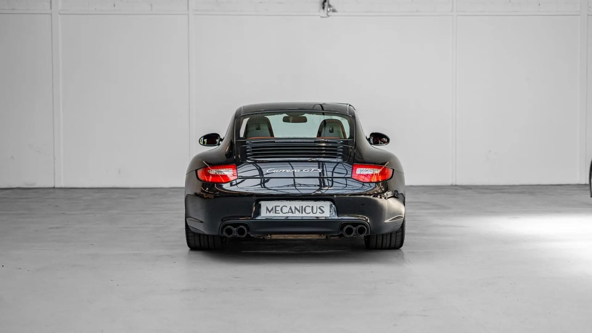 Porsche 911 — photo 4