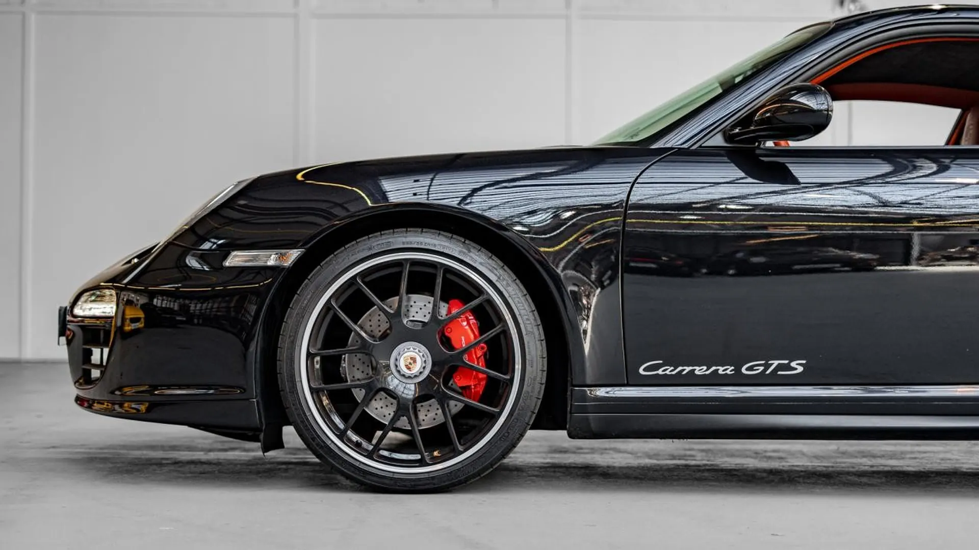 Porsche 911 — photo 6