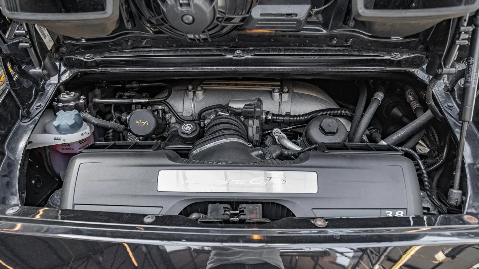 Porsche 911 — photo 32
