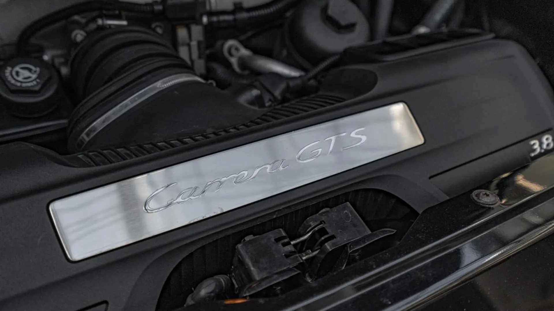 Porsche 911 — photo 31