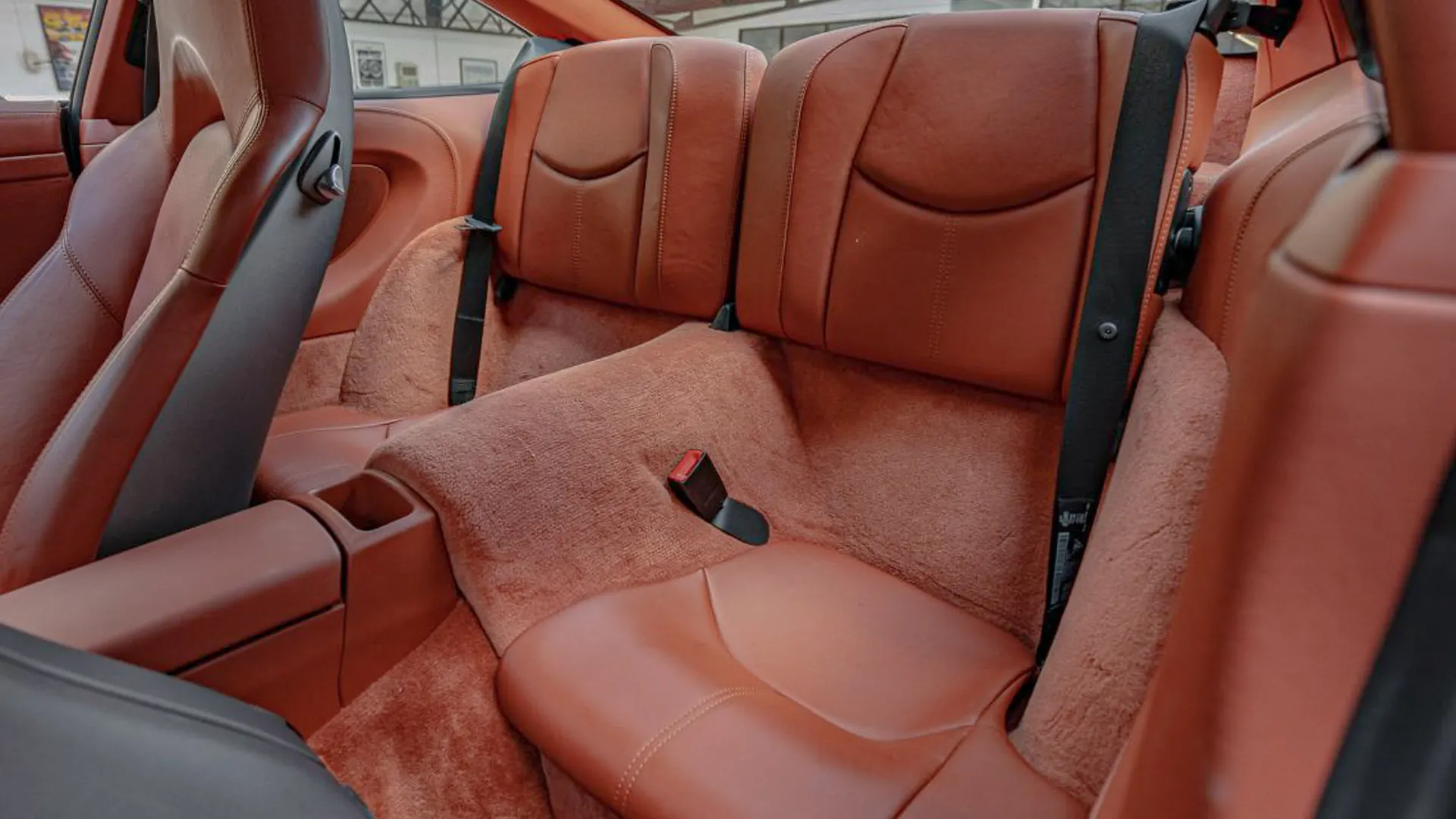 Porsche 911 — photo 17