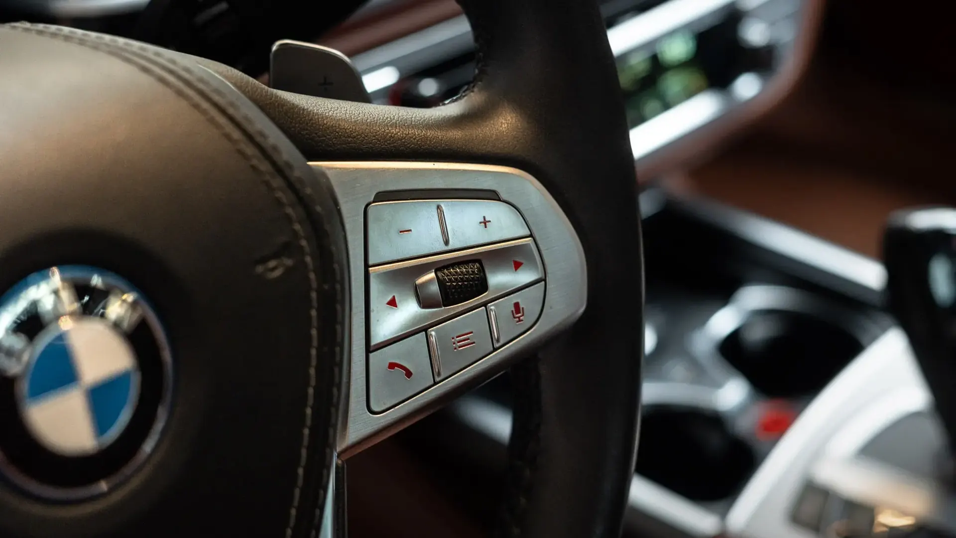 BMW 745Le — photo 20