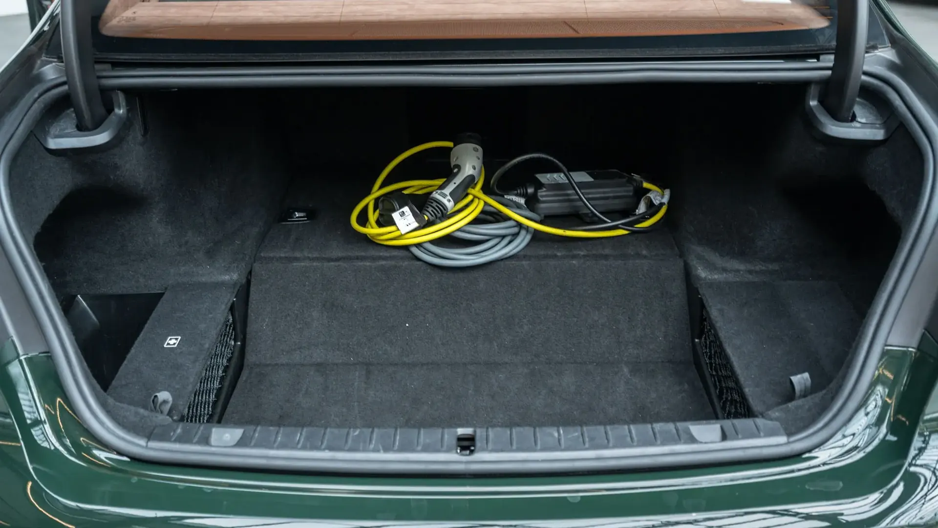 BMW 745Le — photo 49
