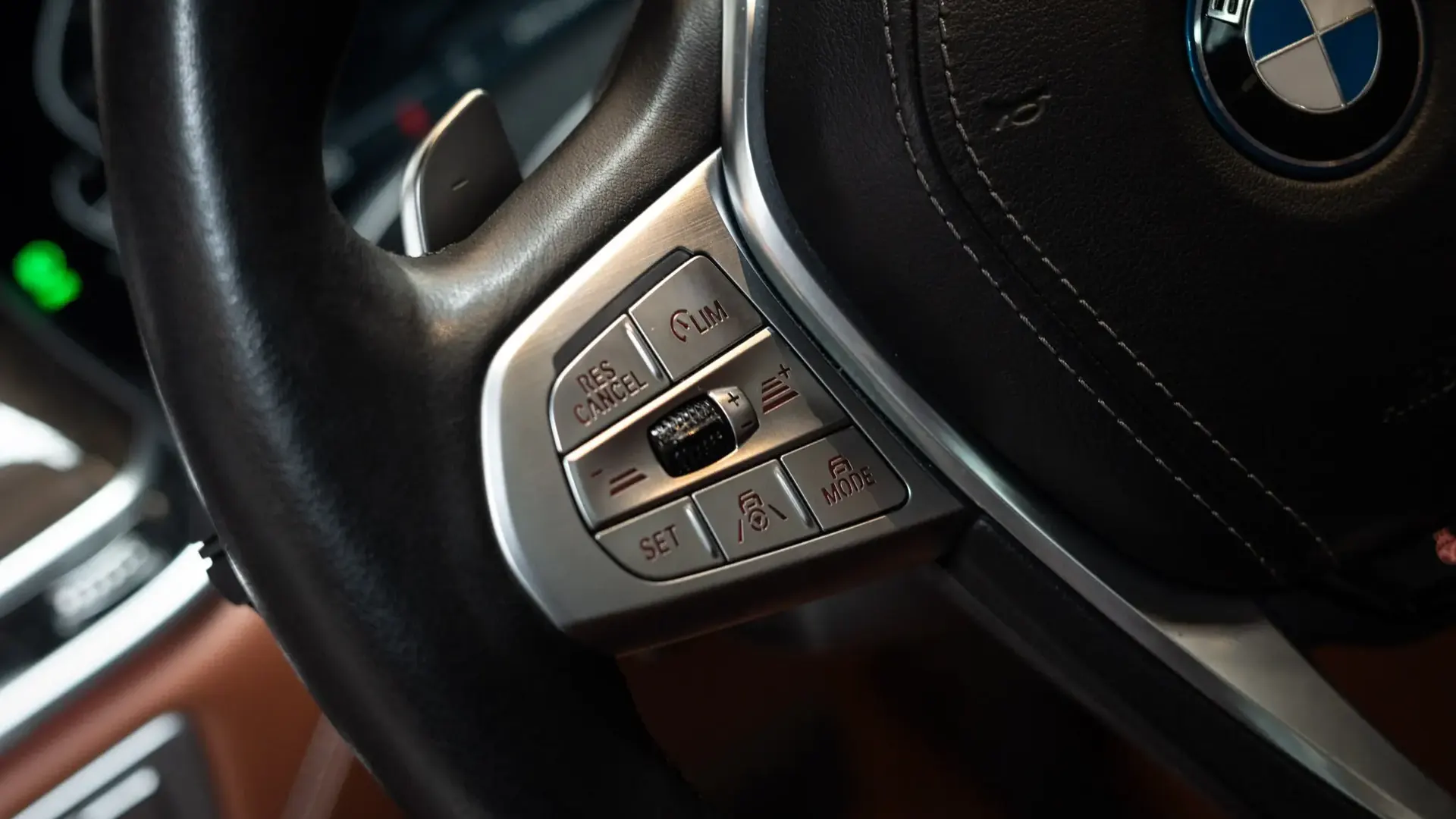BMW 745Le — photo 19