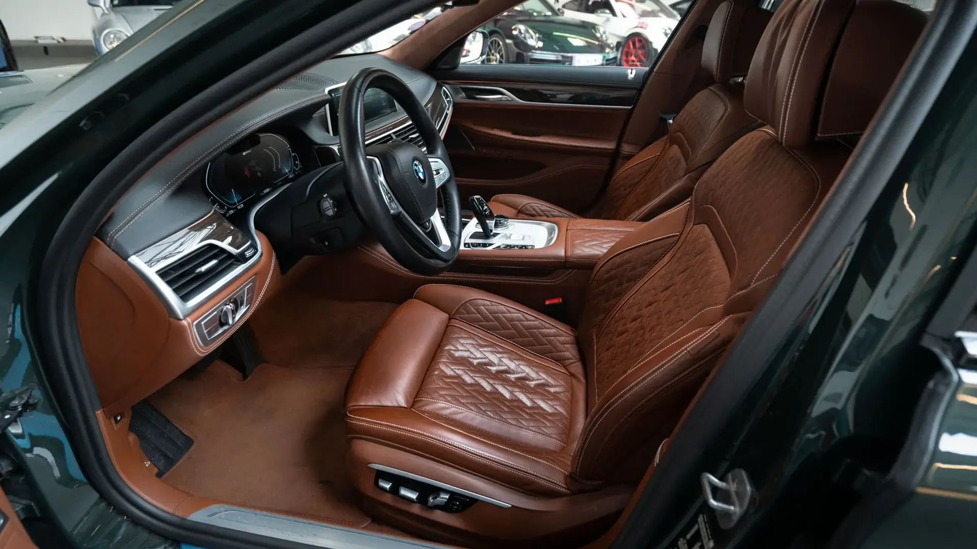 BMW 745Le — photo 9