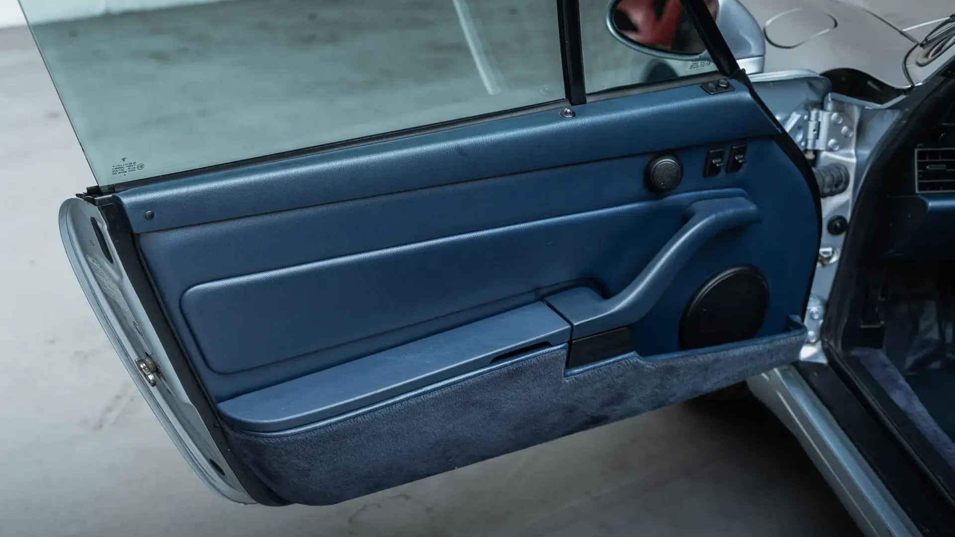 Porsche 911 — photo 10