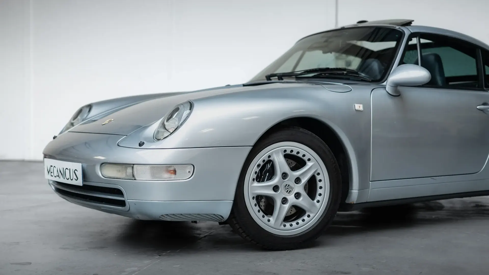 Porsche 911 — photo 38