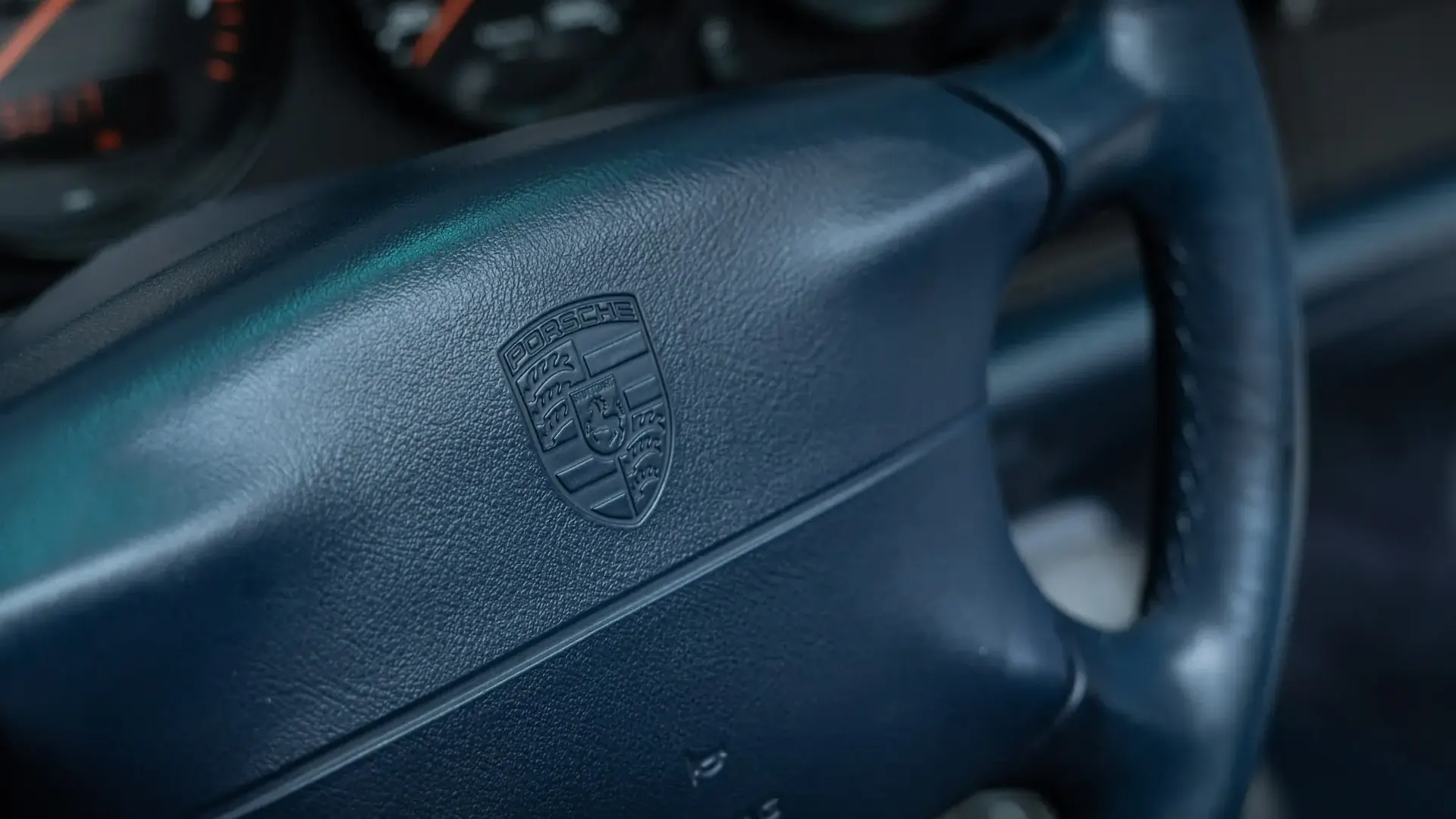 Porsche 911 — photo 11