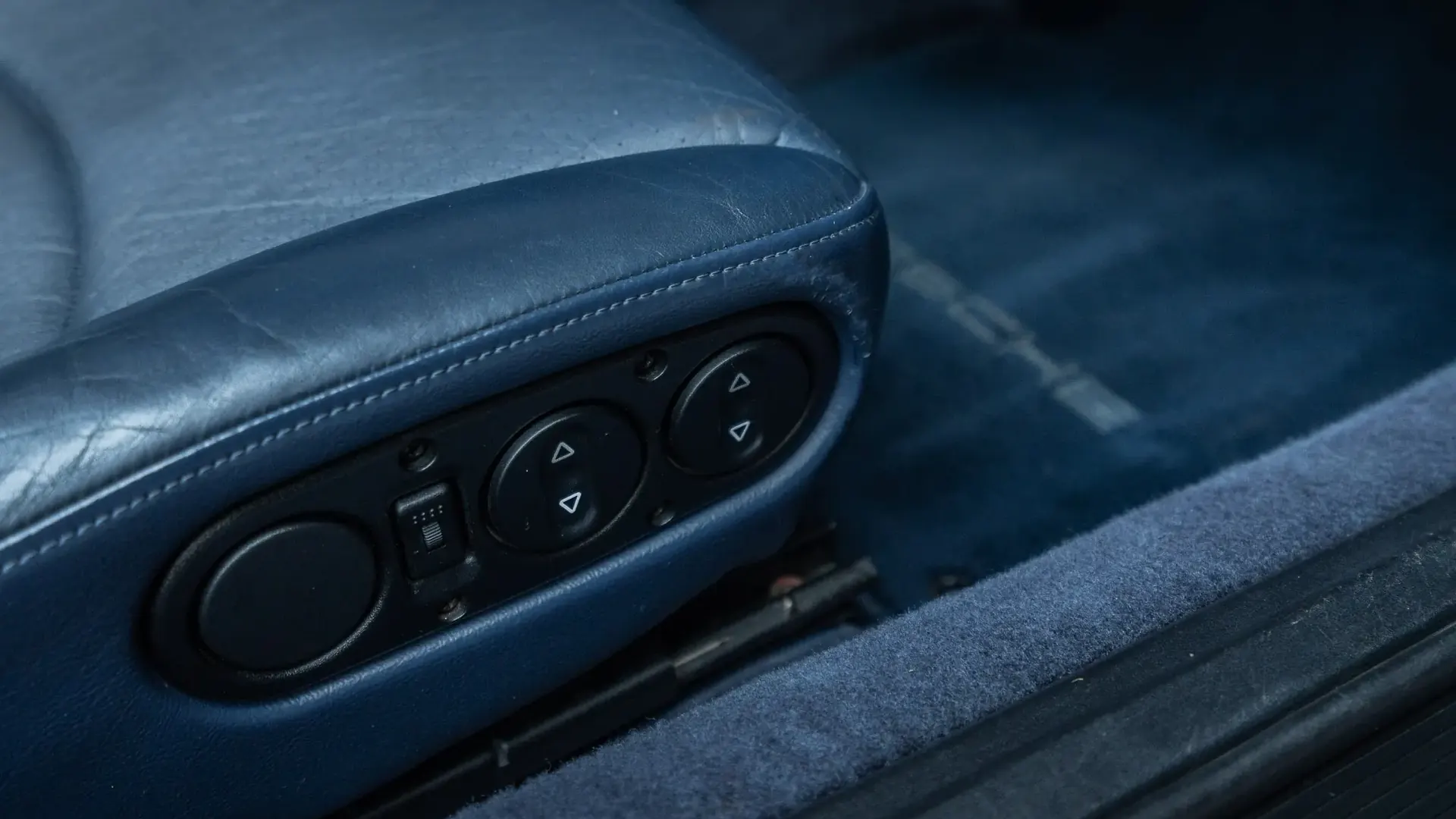 Porsche 911 — photo 30