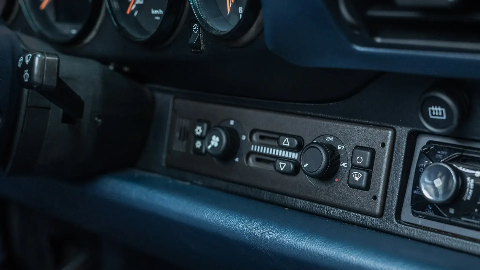 Porsche 911 — photo 20