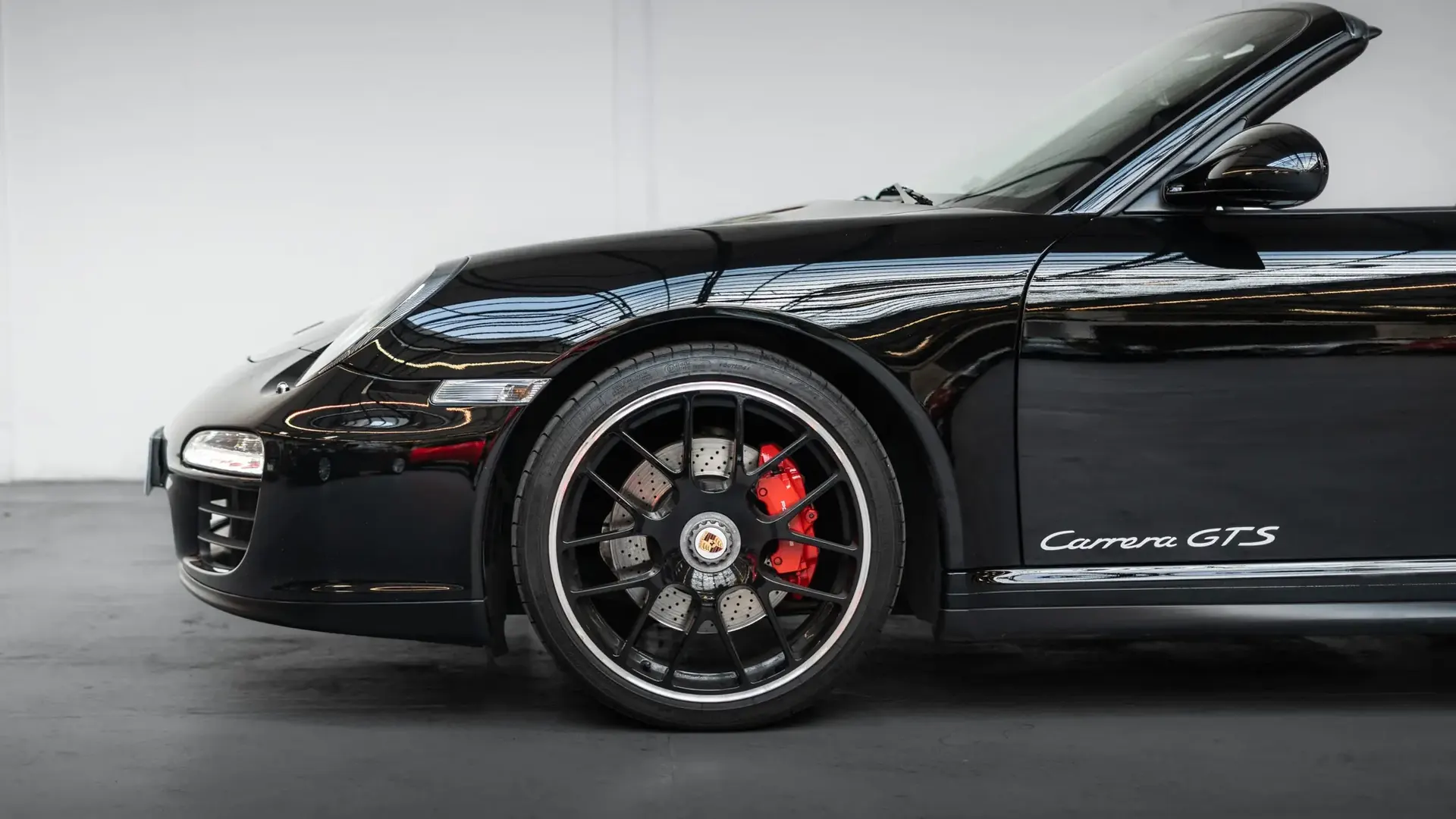 Porsche 911 — photo 8