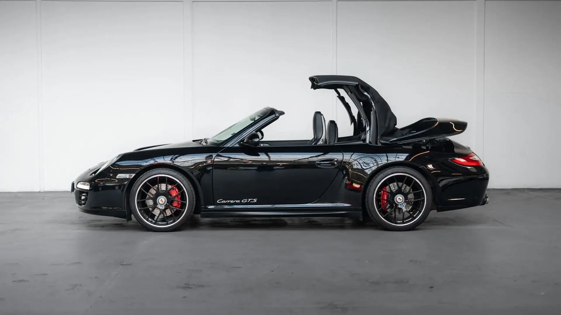 Porsche 911 — photo 6