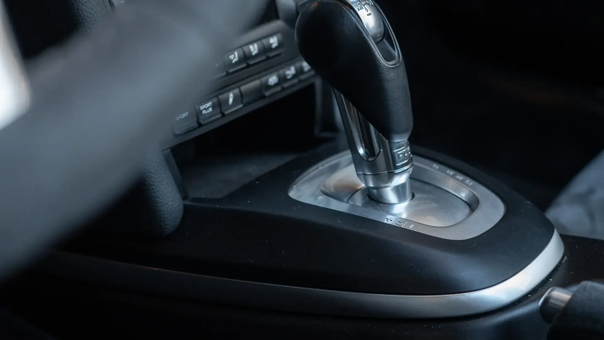 Porsche 911 — photo 22