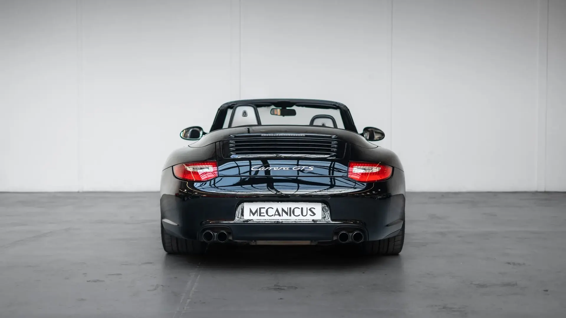 Porsche 911 — photo 4