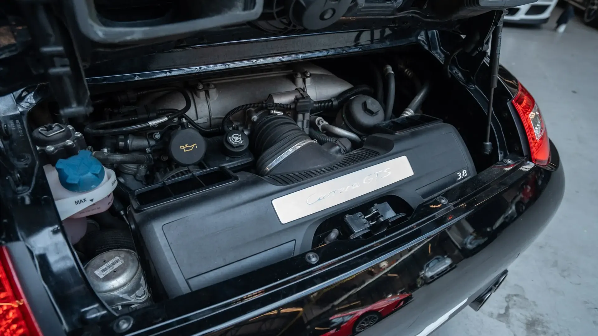 Porsche 911 — photo 50