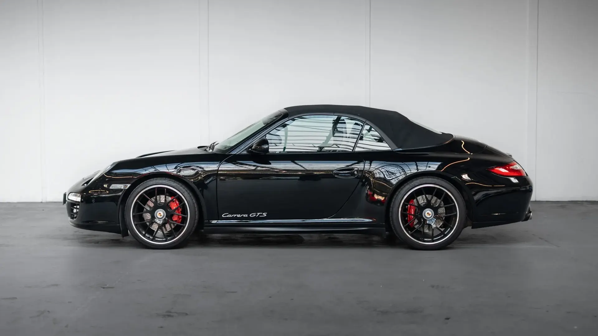 Porsche 911 — photo 7