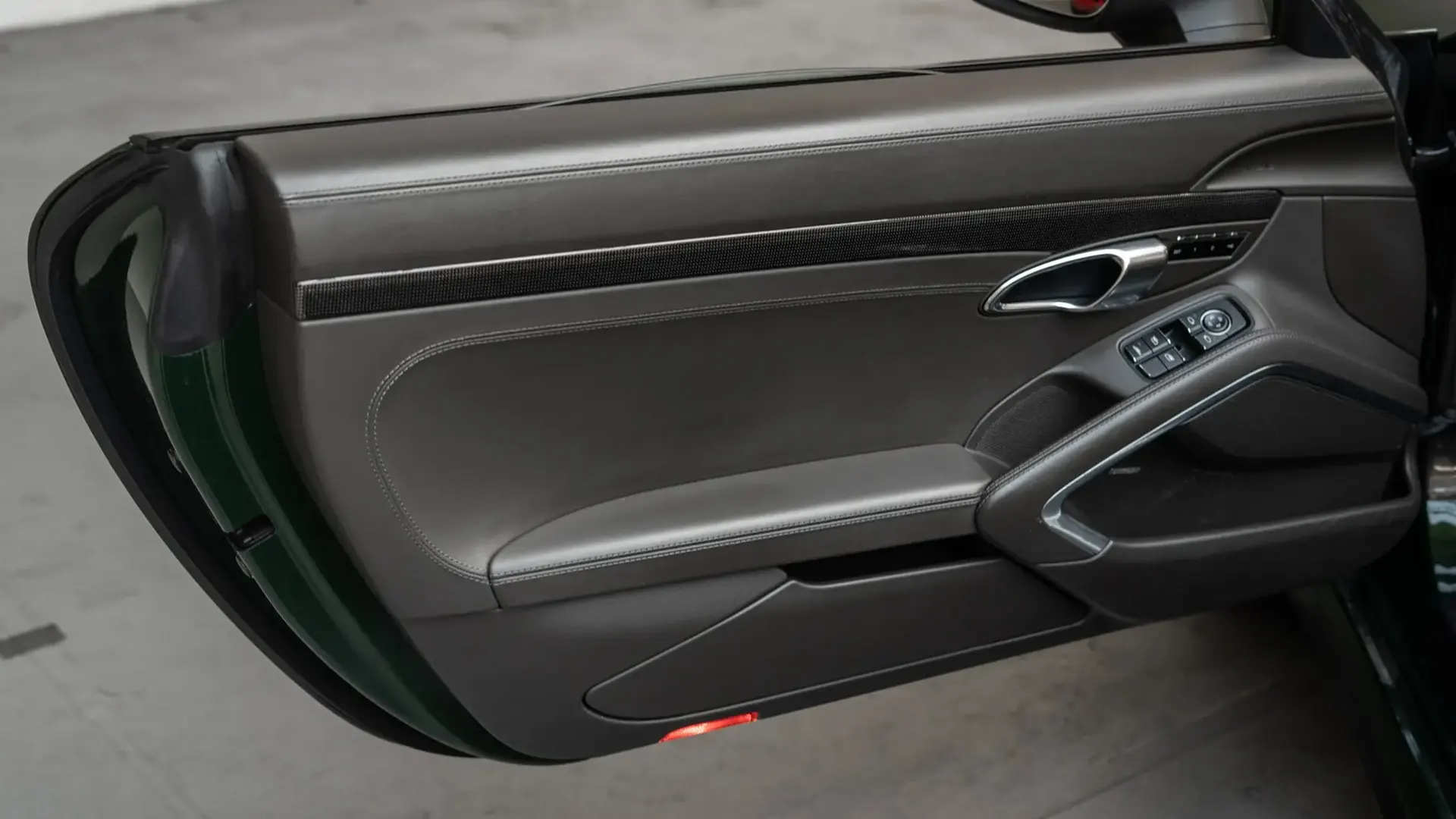 Porsche 991 — photo 31