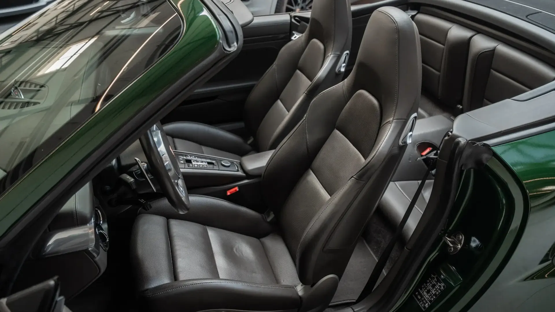 Porsche 991 — photo 11