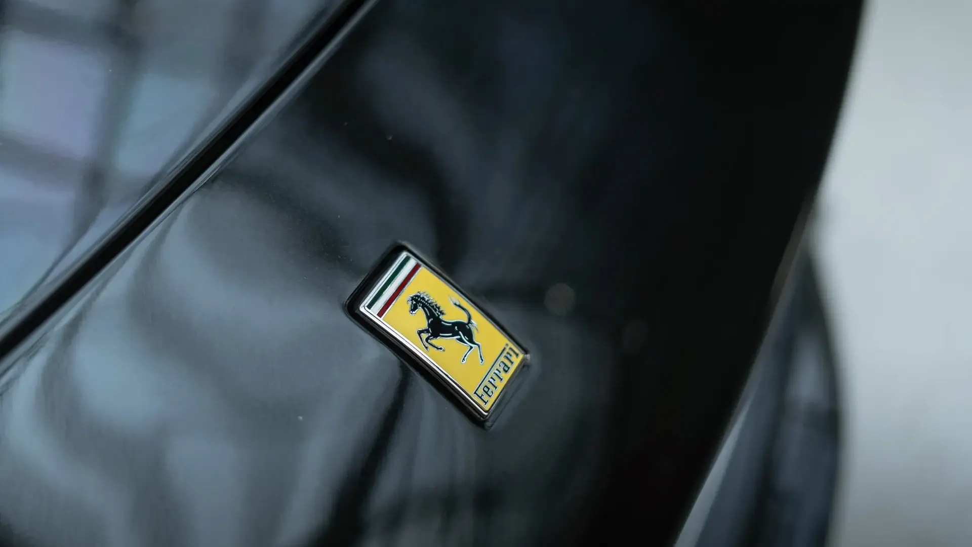 Ferrari F12 — photo 35