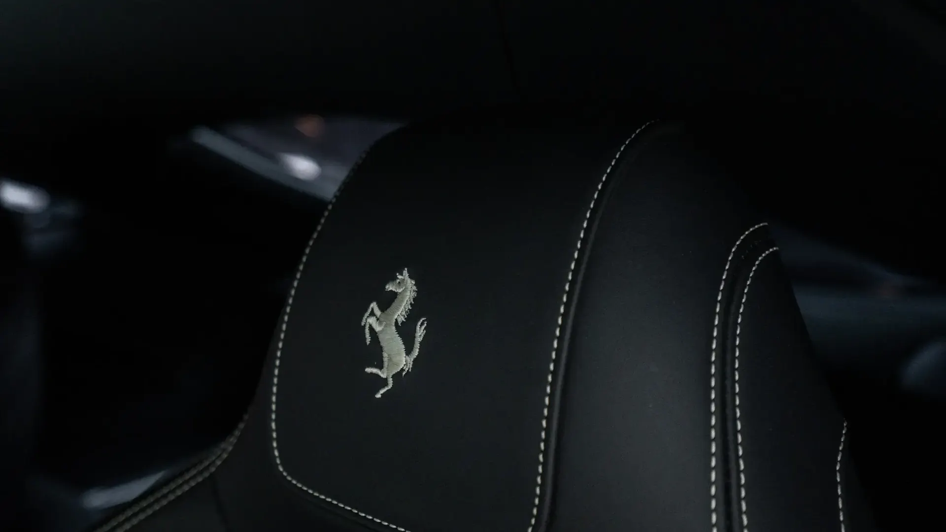 Ferrari F12 — photo 21
