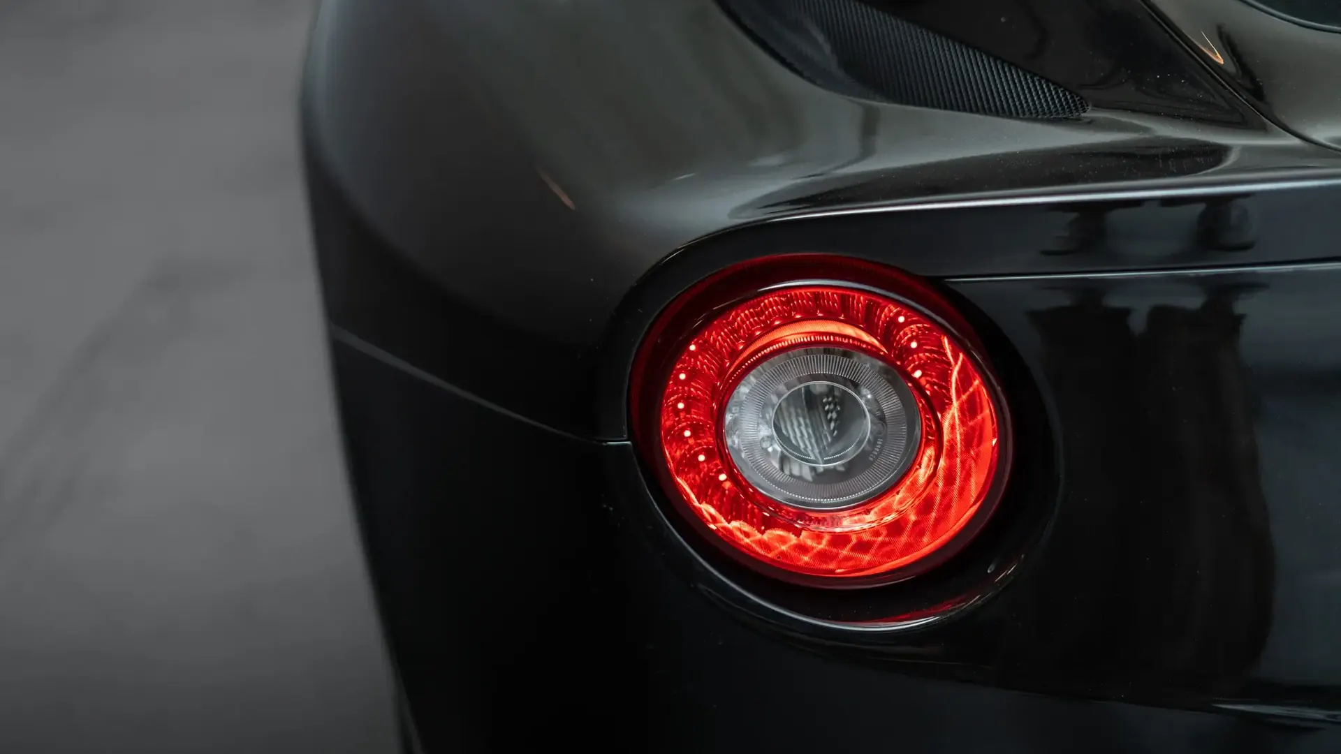 Ferrari F12 — photo 42