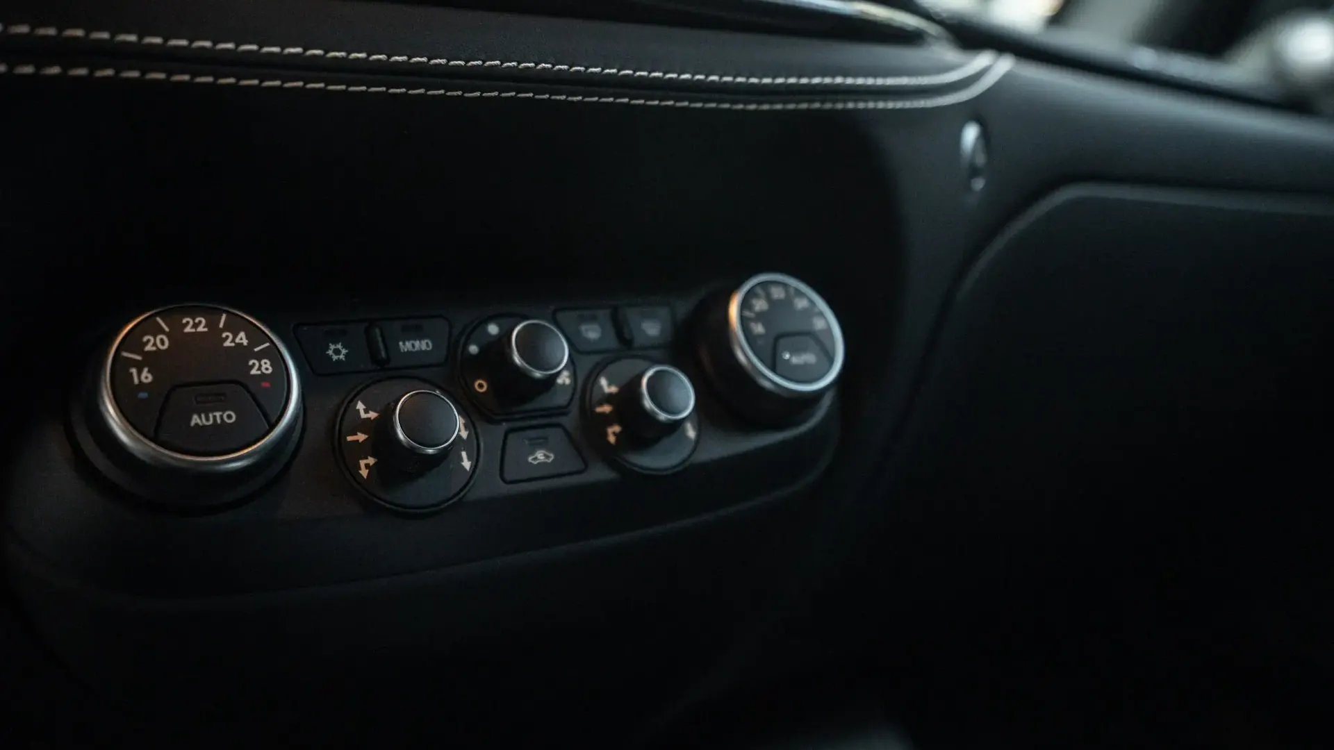 Ferrari F12 — photo 24