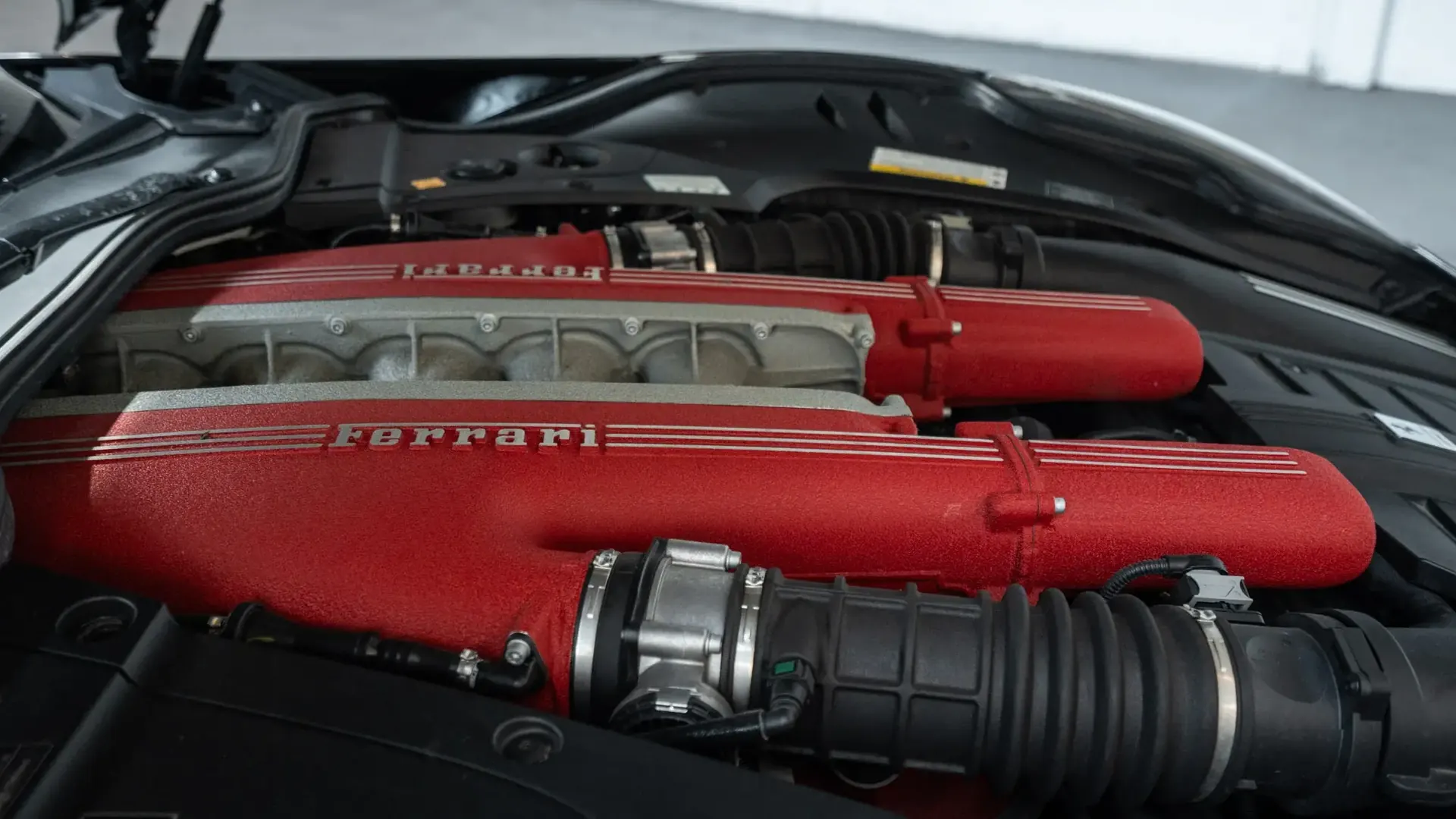 Ferrari F12 — photo 48