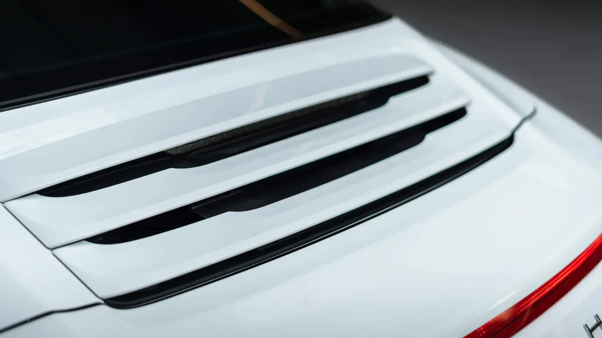 Porsche 911 — photo 46