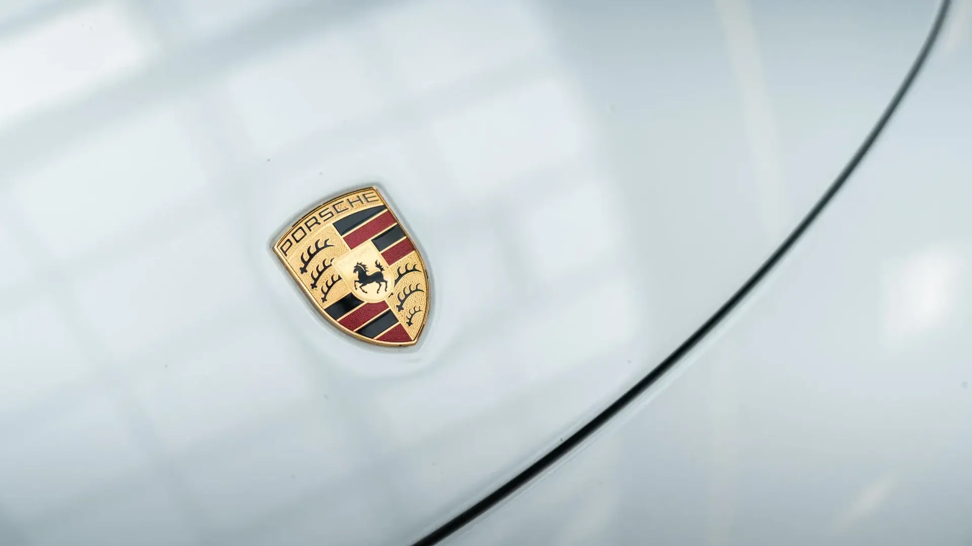 Porsche 911 — photo 38