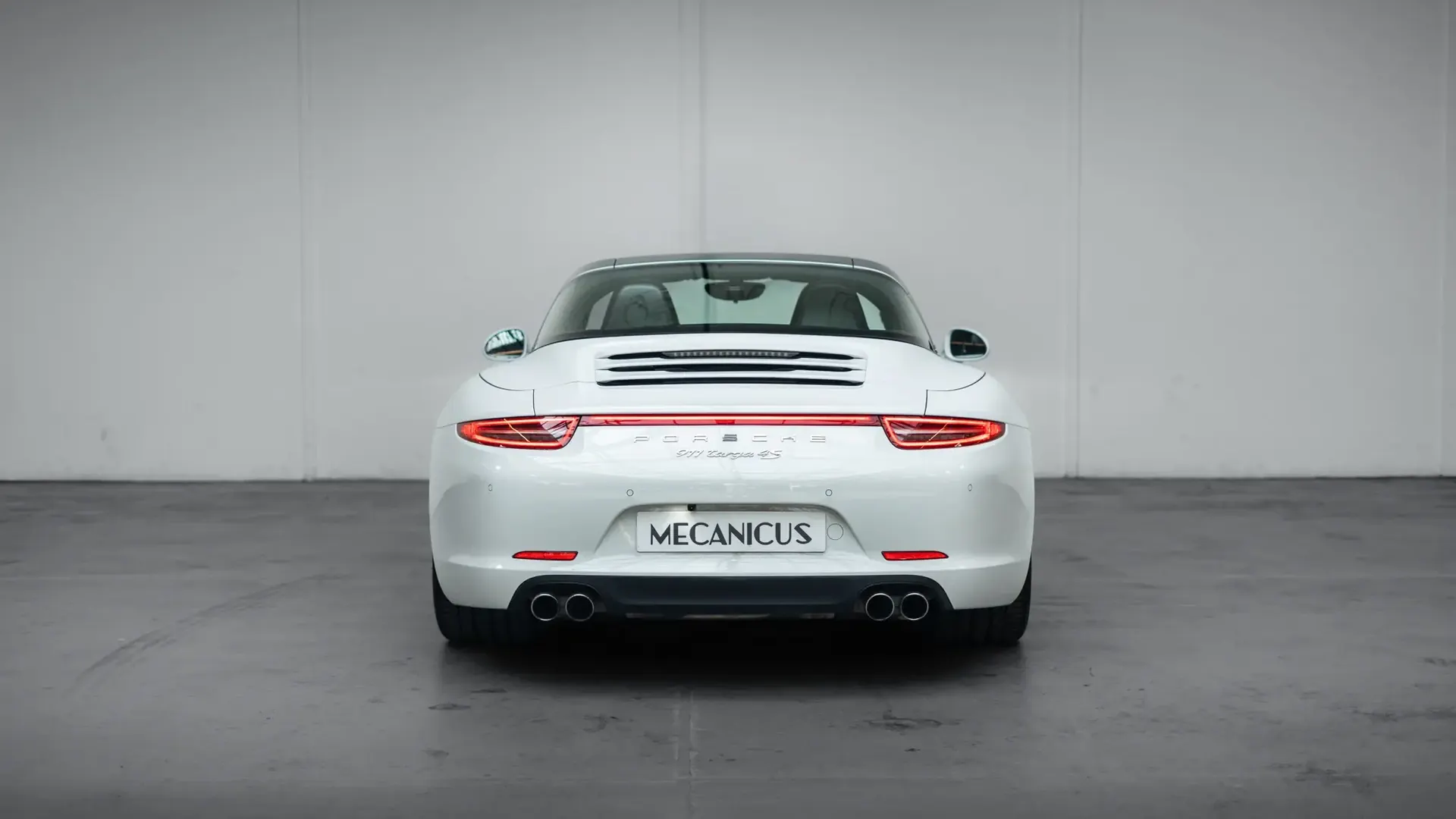 Porsche 911 — photo 4