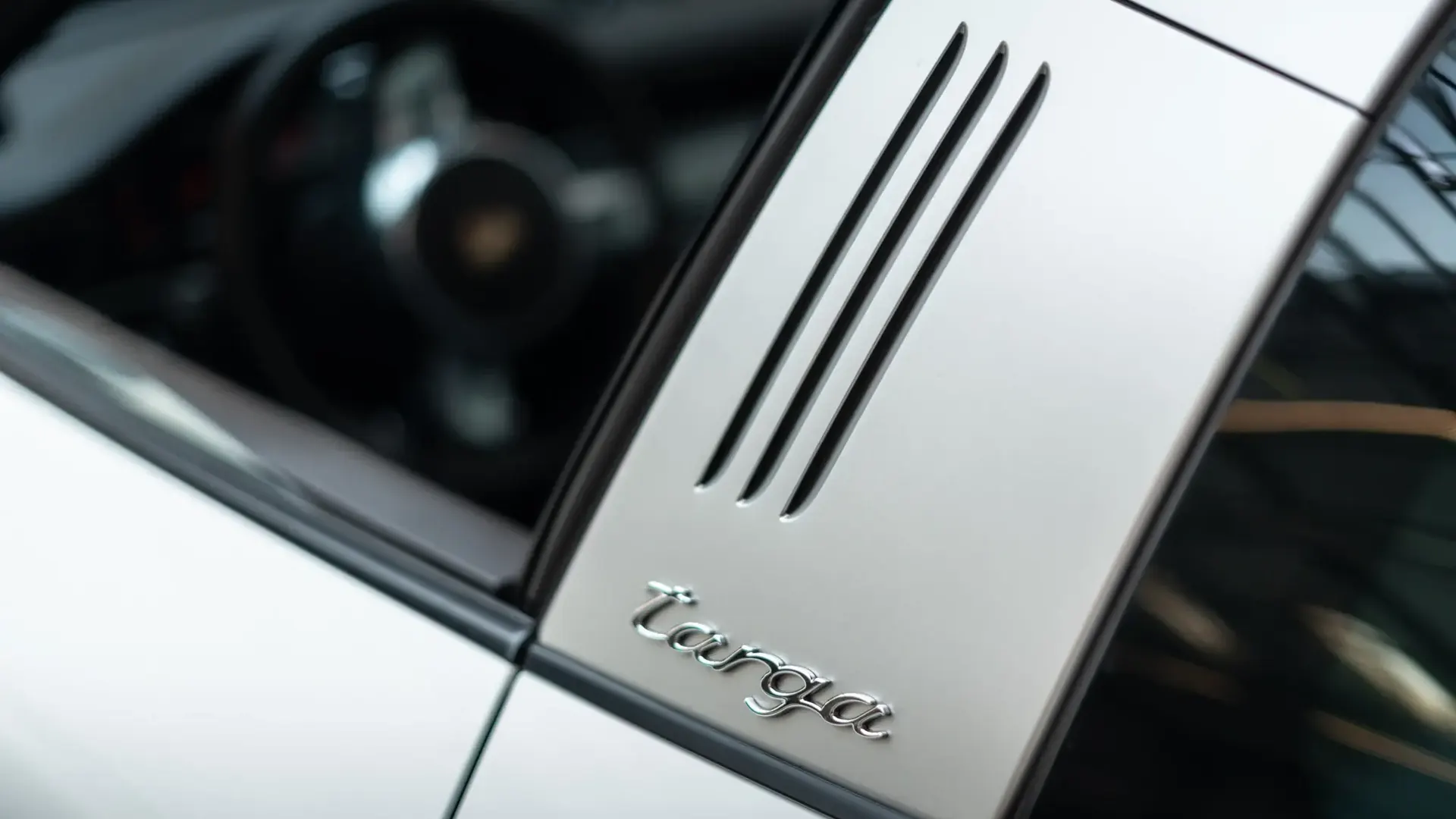 Porsche 911 — photo 42