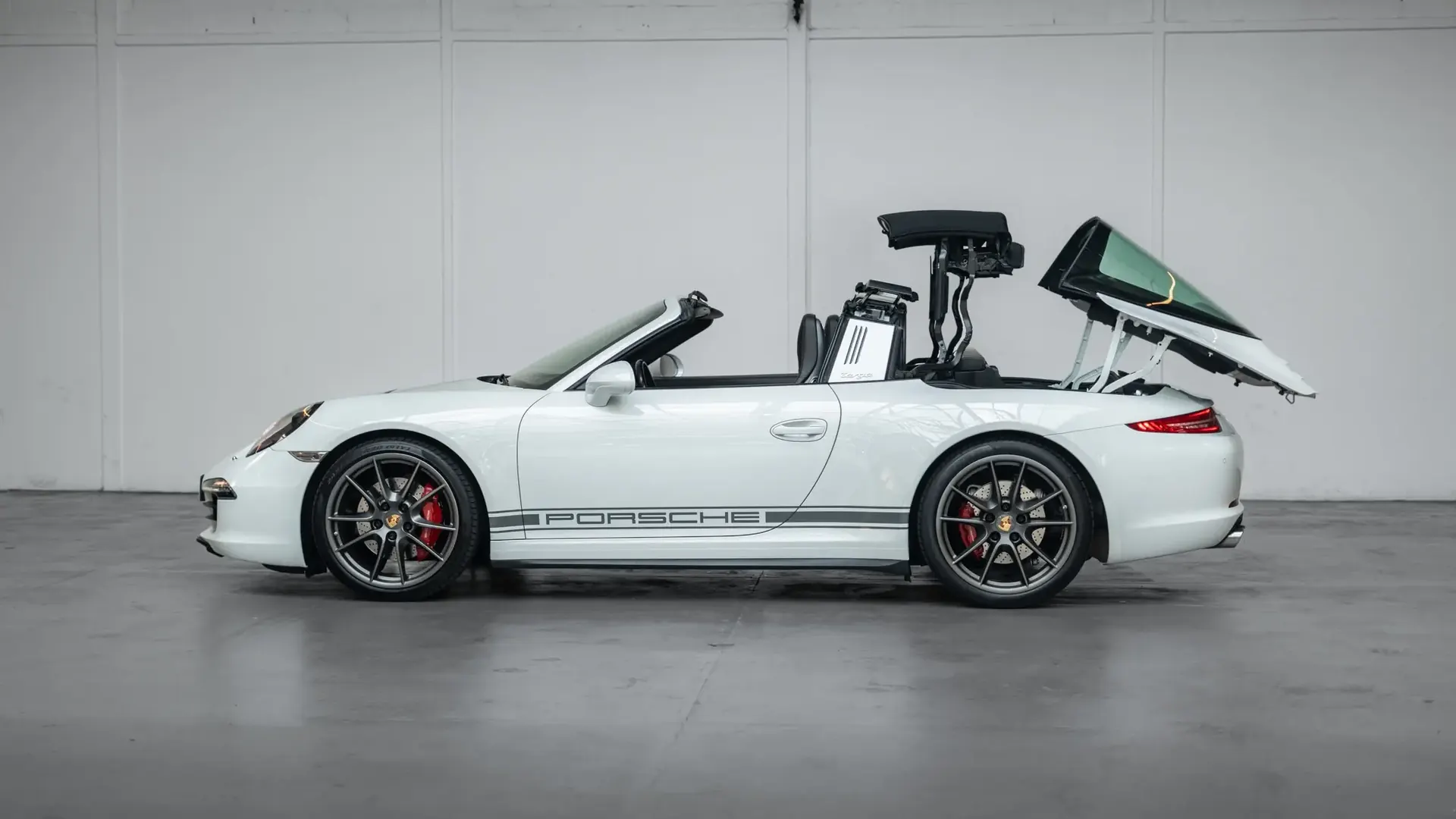 Porsche 911 — photo 6