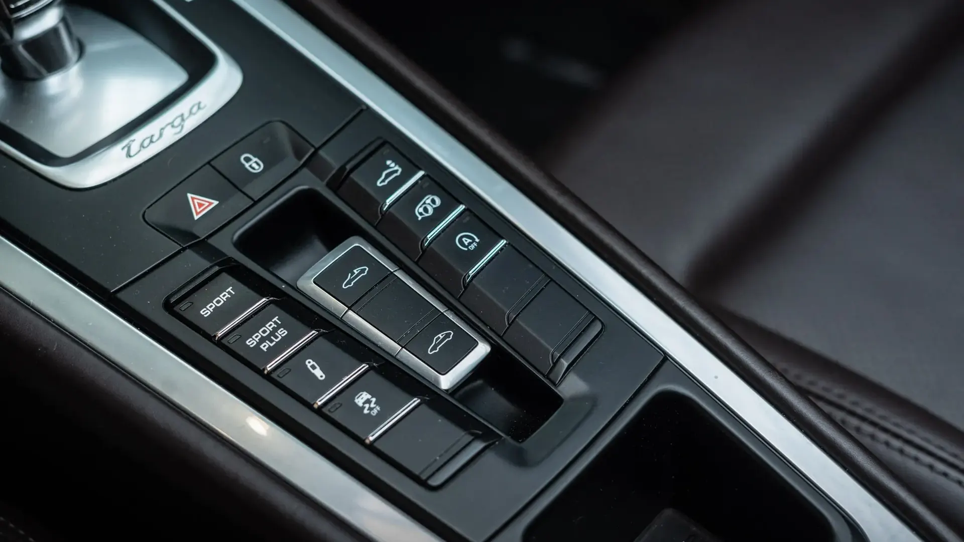 Porsche 911 — photo 23