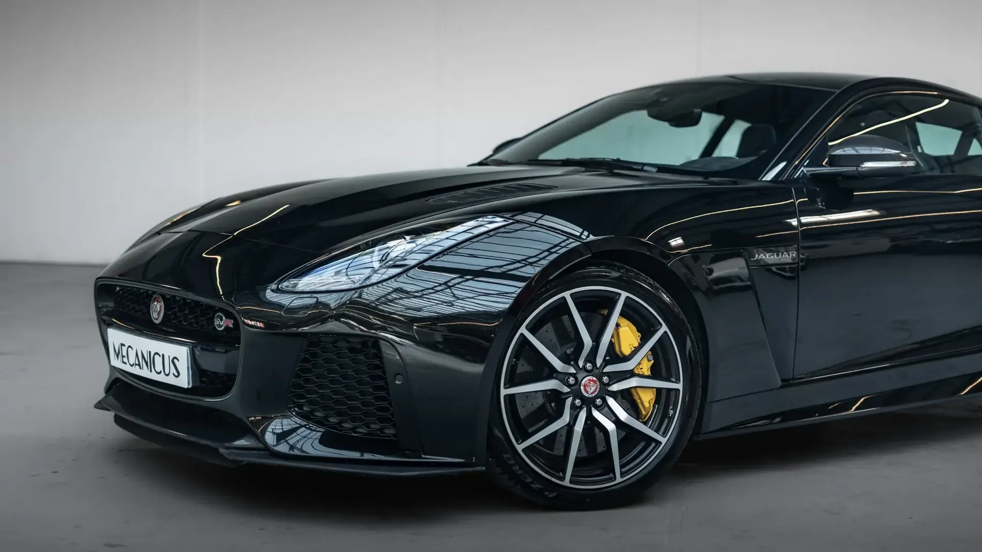 Jaguar F-Type — photo 37