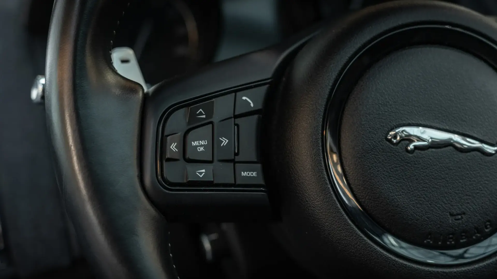 Jaguar F-Type — photo 15